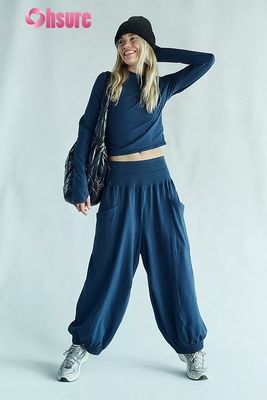 Haut de sport à manches longues pour femmes avec trou pour le pouce, moulant, léger, respirant, course à pied, vêtements de sport, couleur unie, ensemble crop top et jogging