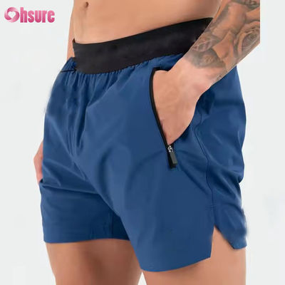 Logo personnalisé sur la ceinture Polyester Poches Split Hem Pour Hommes Sports Active Hommes Gymnastic Gymnastic Shorts pour hommes