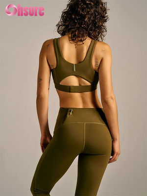 Longues culottes de style gymnase porter de l'humidité Wicking entraînement Yoga Leggings Poches latérales solides pour les femmes Pantalon OEM Yoga porter