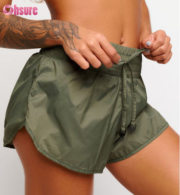 Nouveau short de yoga respirant et ample anti-remontée, course et loisirs en plein air, 100% nylon, short de sport pour femmes, short chaud sain