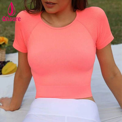 Haut de sport en tricot côtelé uni 90 % nylon, 10 % élasthanne absorbant la transpiration pour femmes, entraînement de fitness et de gym