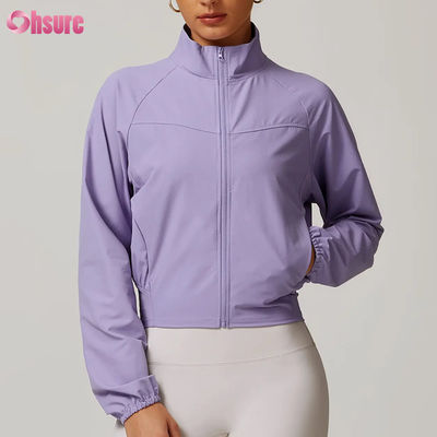 Vêtements d'entraînement à fermeture à glissière de haute qualité pour femmes Vêtements de fitness personnalisés Collier debout à l'épreuve du vent T-shirts de yoga en gros Badge d'hiver tricoté