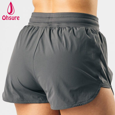 Des vêtements de haute qualité OEM design de haute coupe courts de sport à haute taille femmes gymnastique gymnastique course yoga bottoms courts tissés occasionnels
