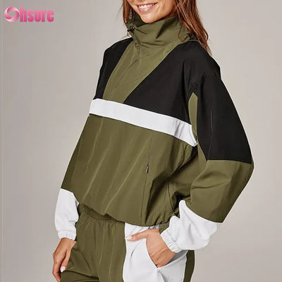 Vêtements de sport multicolores de haute qualité pour femmes Vêtements de pluie de style vintage Vêtements en tissu tricoté à l'épreuve du vent à capuche pour le cyclisme Courir en plein air