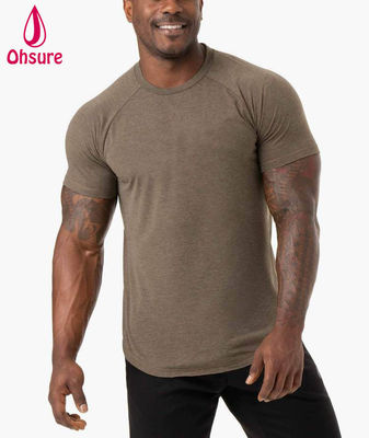 T-shirt léger et confortable pour hommes, vêtements de sport de fitness, tissu mélangé de polyester, nouvelle mode 2022, vêtements de gym sans couture en coton extensible