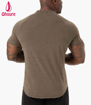 T-shirt léger et confortable pour hommes, vêtements de sport de fitness, tissu mélangé de polyester, nouvelle mode 2022, vêtements de gym sans couture en coton extensible
