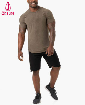 T-shirt léger et confortable pour hommes, vêtements de sport de fitness, tissu mélangé de polyester, nouvelle mode 2022, vêtements de gym sans couture en coton extensible