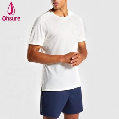 T-shirt sportif régulier Slim Fit Crew Neck Mens T-shirt de gym Muscle Wear Homme T-shirt de sport détendu avec fentes latérales Simple Casual Imprimé