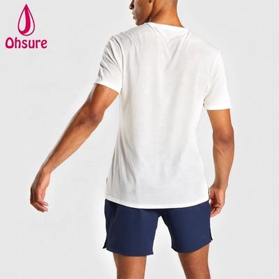 T-shirt sportif régulier Slim Fit Crew Neck Mens T-shirt de gym Muscle Wear Homme T-shirt de sport détendu avec fentes latérales Simple Casual Imprimé